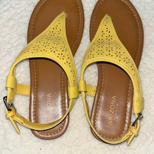 Arizona Jean Company Women's Yellow Cutout Sandals